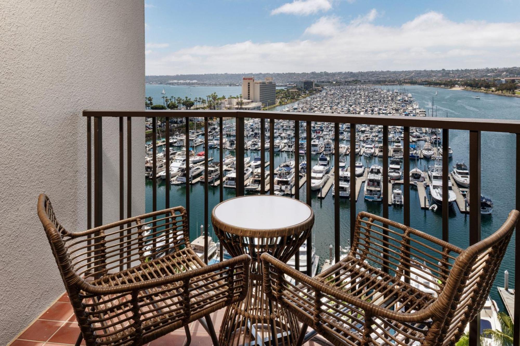 Sheraton San Diego Hotel & Marina Exterior photo